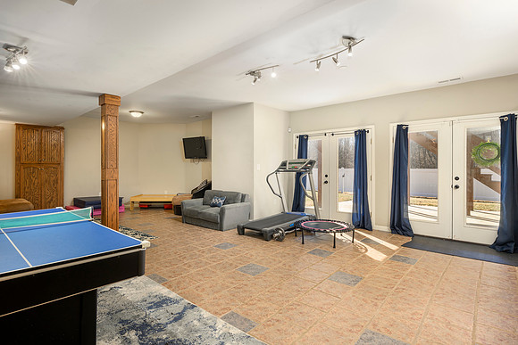1136 Jefferson Dr W WEB-156