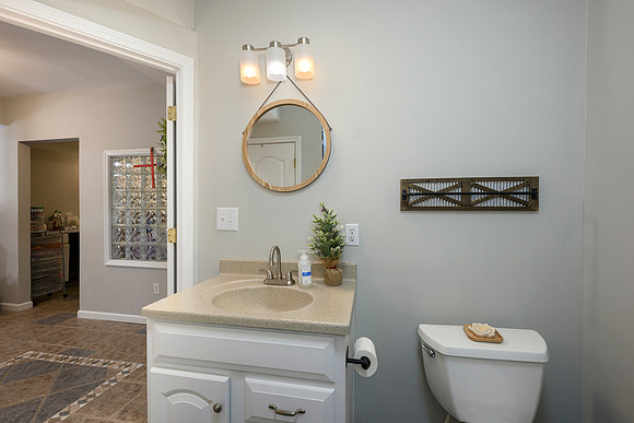 1136 Jefferson Dr W WEB-166