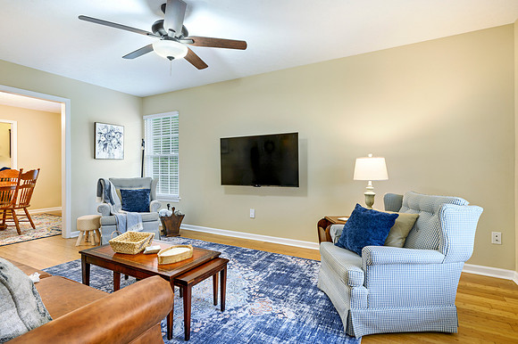 417 Wessex Rd WEB-113