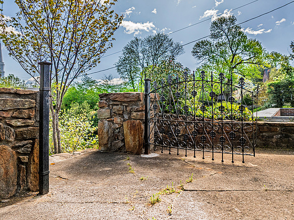 3830 Peakland Pl WEB-156