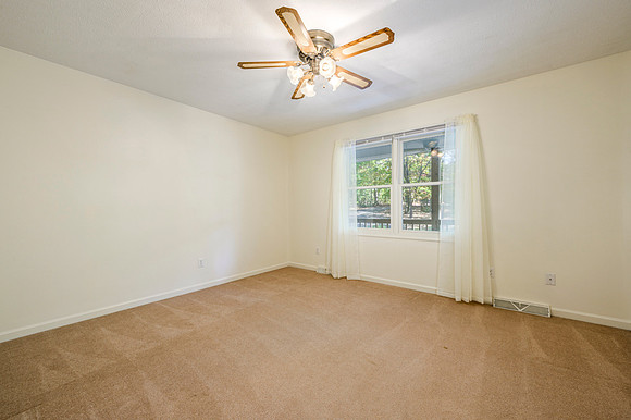 303 Somerset Pl WEB-150