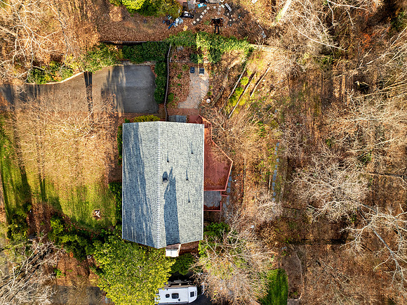 2232 Surrey Pl WEB-136