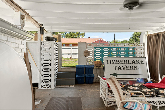 439 Timberlake - Tavern WEB-137