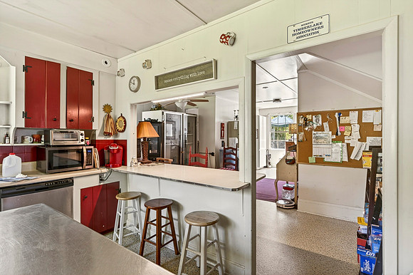 439 Timberlake - Tavern WEB-149