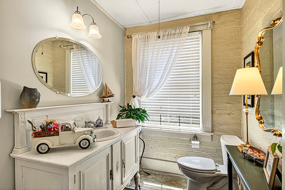 439 Timberlake - Tavern WEB-158