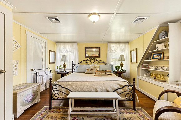 439 Timberlake - Tavern WEB-165