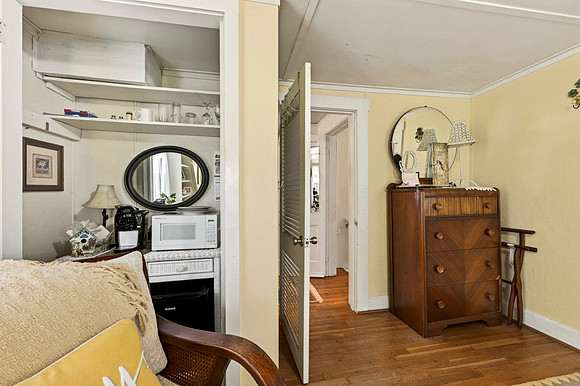 439 Timberlake - Tavern WEB-167