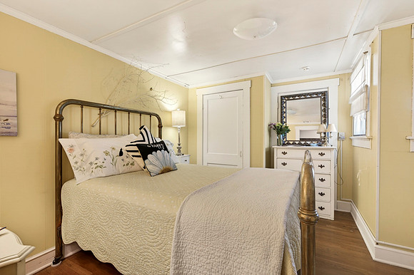 439 Timberlake - Tavern WEB-171