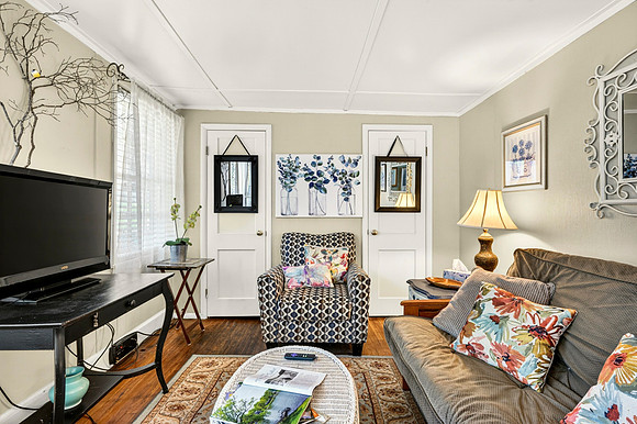 439 Timberlake - Tavern WEB-181