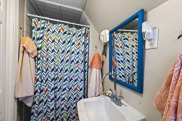 439 Timberlake - Tavern WEB-190