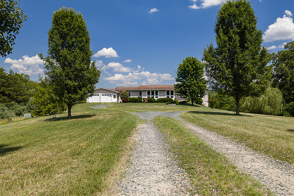 459 Iron Ridge Lane WEB-101