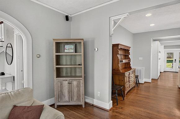205 Oakridge - WEB-125