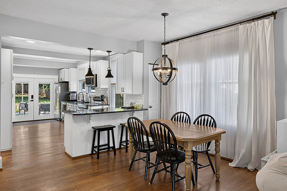 205 Oakridge - WEB-127