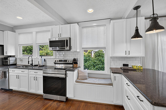 205 Oakridge - WEB-130