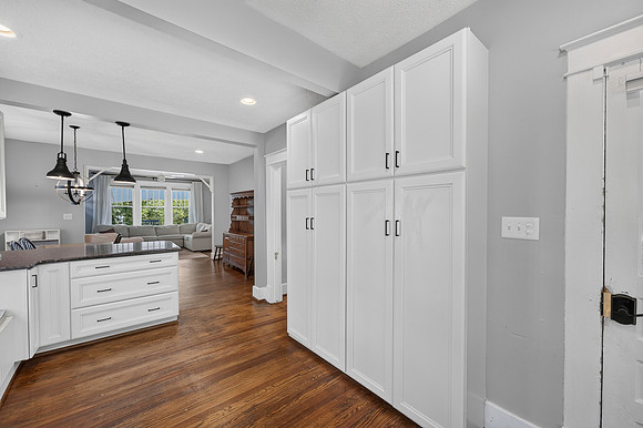 205 Oakridge - WEB-134