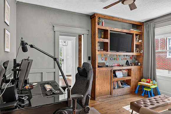 205 Oakridge - WEB-139