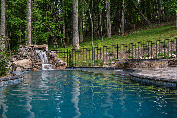 12175 Forest Road WEB-104