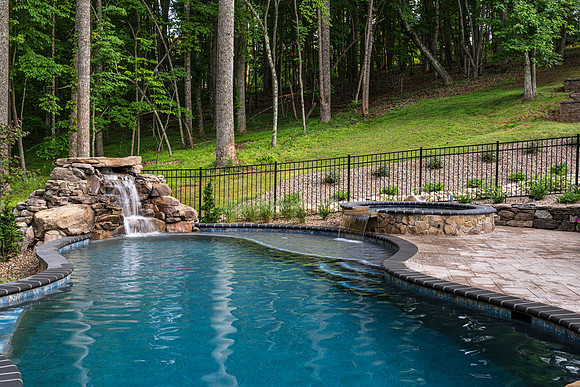 12175 Forest Road WEB-105