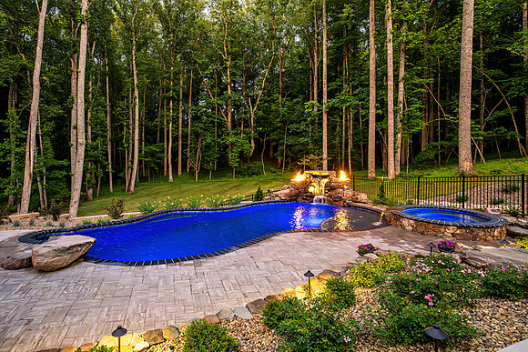 12175 Forest Rd-2 WEB-128