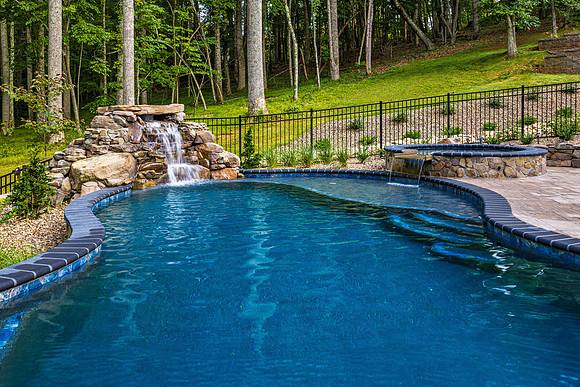 12175 Forest Rd-2 WEB-135
