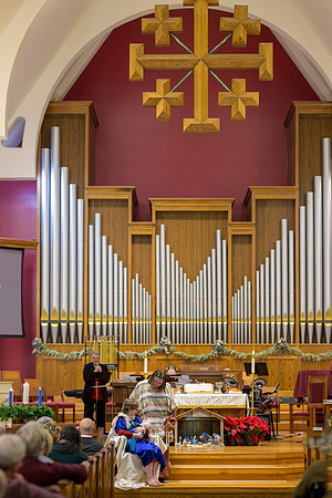 HUMC 2024 Christmas Eve 5 WEB-134