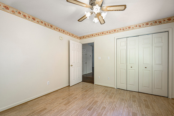 303 Somerset Pl WEB-143