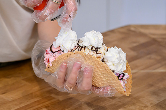 RR Creamery Opening WEB-124