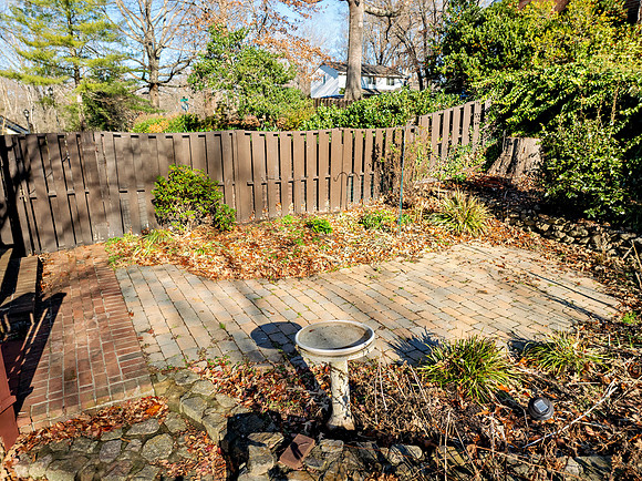 2232 Surrey Pl WEB-118