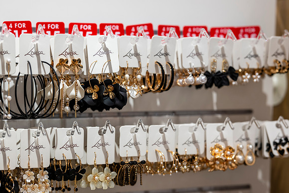 RR Lovisa Store WEB-123