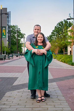 melanie Masters Grad 2023-132