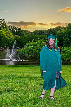 melanie Masters Grad 2023-106