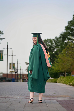 melanie Masters Grad 2023-131