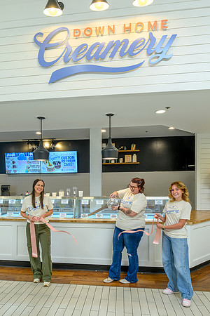 RR Creamery Opening WEB-105