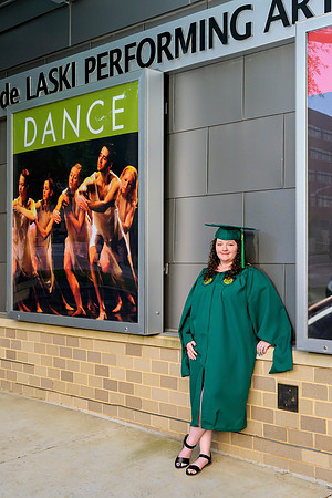 melanie Masters Grad 2023-123