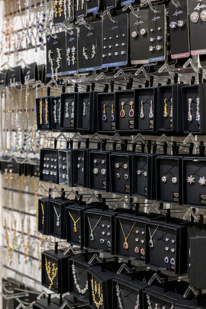RR Lovisa Store WEB-116