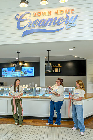 RR Creamery Opening WEB-111