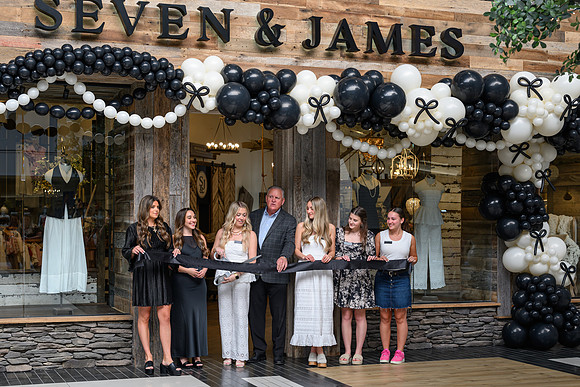 Seven and James Store PRINT-122