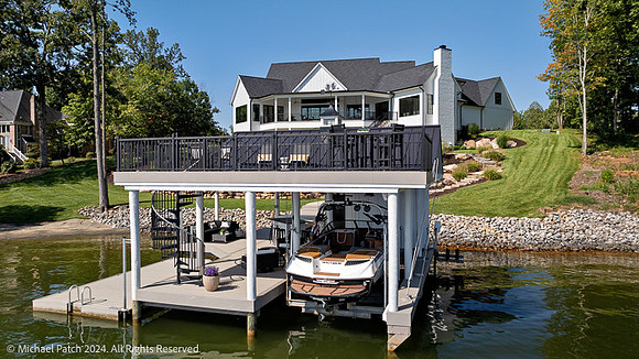 455 Oak Point Owner with Copyright-111