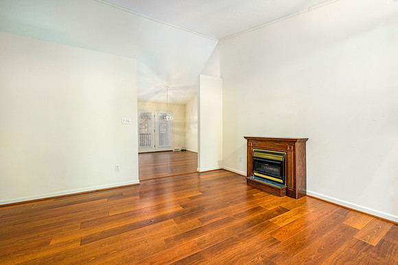 303 Somerset Pl WEB-131
