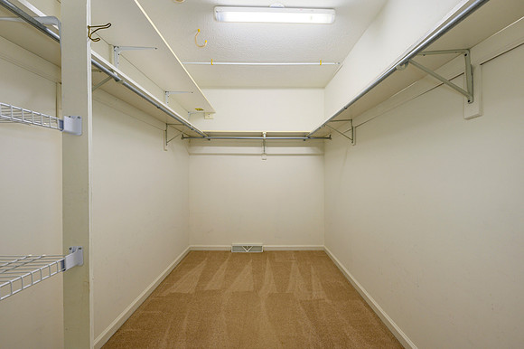 303 Somerset Pl WEB-144