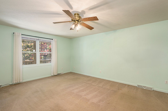 303 Somerset Pl WEB-138