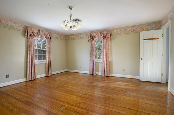 2232 Surrey Pl WEB-159