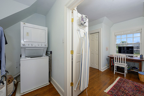 3830 Peakland Pl WEB-202