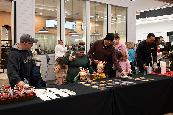 Santa Arrival 2024 PRINT-136