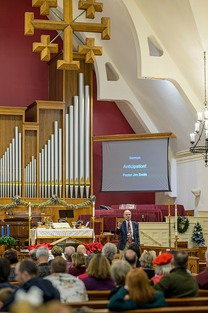 HUMC 2024 Christmas Eve 5 WEB-127