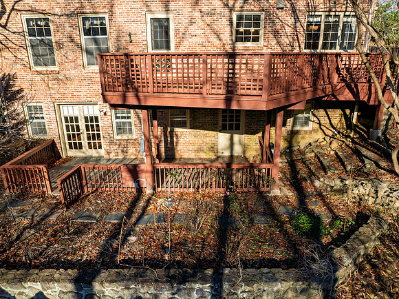 2232 Surrey Pl WEB-124