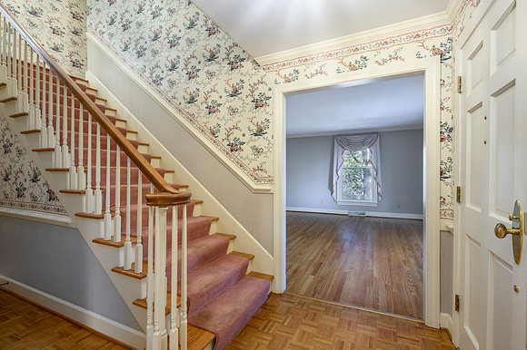 2232 Surrey Pl WEB-139