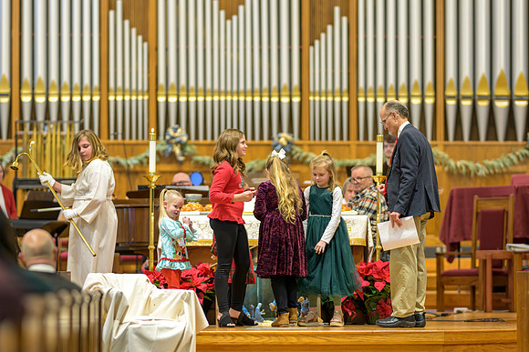 HUMC 2024 Christmas Eve 5 WEB-103