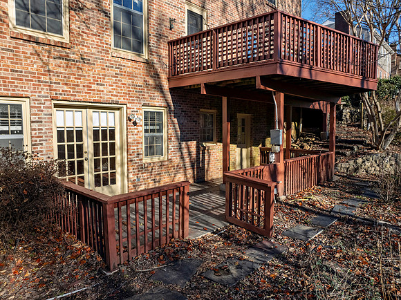 2232 Surrey Pl WEB-125