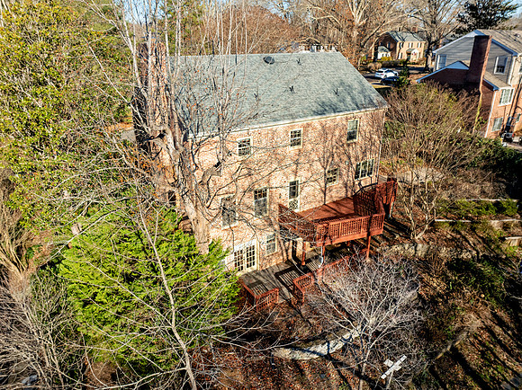 2232 Surrey Pl WEB-120